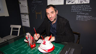 Više od 30.000 ljudi diljem Hrvatske sudjelovalo je 2015. godine u Julius Meinl Poetry projektu te pisanju stihova. A priliku da prvi svoju kavu u 2015. godini plaćaju stihovima imali su Milana Vlaović, Jelena Veljača, Judita Franković, Enes Vejzović, And