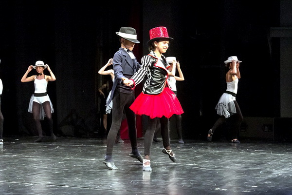 Baletna udruga Pirueta: Broadway, Foto: Mladen Radolović Mrlja Baletna udruga Pirueta: Broadway, Foto: Mladen Radolović Mrlja