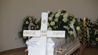 Posljednji ispracaj Hrvoja Custica, Murvica 5. travnja 2008, 12 sati Posljednji ispracaj Hrvoja Custica, Murvica 5. travnja 2008, 12 sati