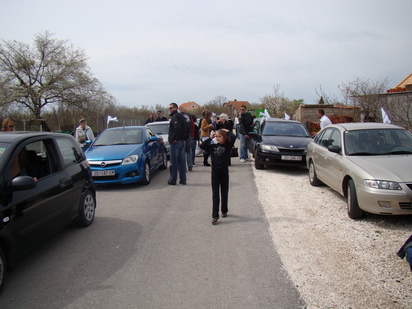 Humanitani uskrsni konvoj Zadar – Oklaj