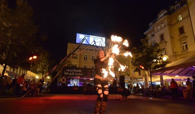 Storybook Teatar na Cvjetnom trgu i party se odrzao u Supercaffeu gjde su dosle osobe iz javnog zivota. Predstava zivot na vosokoj nozi by Ludifico Photo: Marko Lukunic/PIXSELL