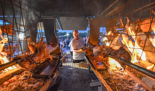 Mandre: Fešta od janjetine