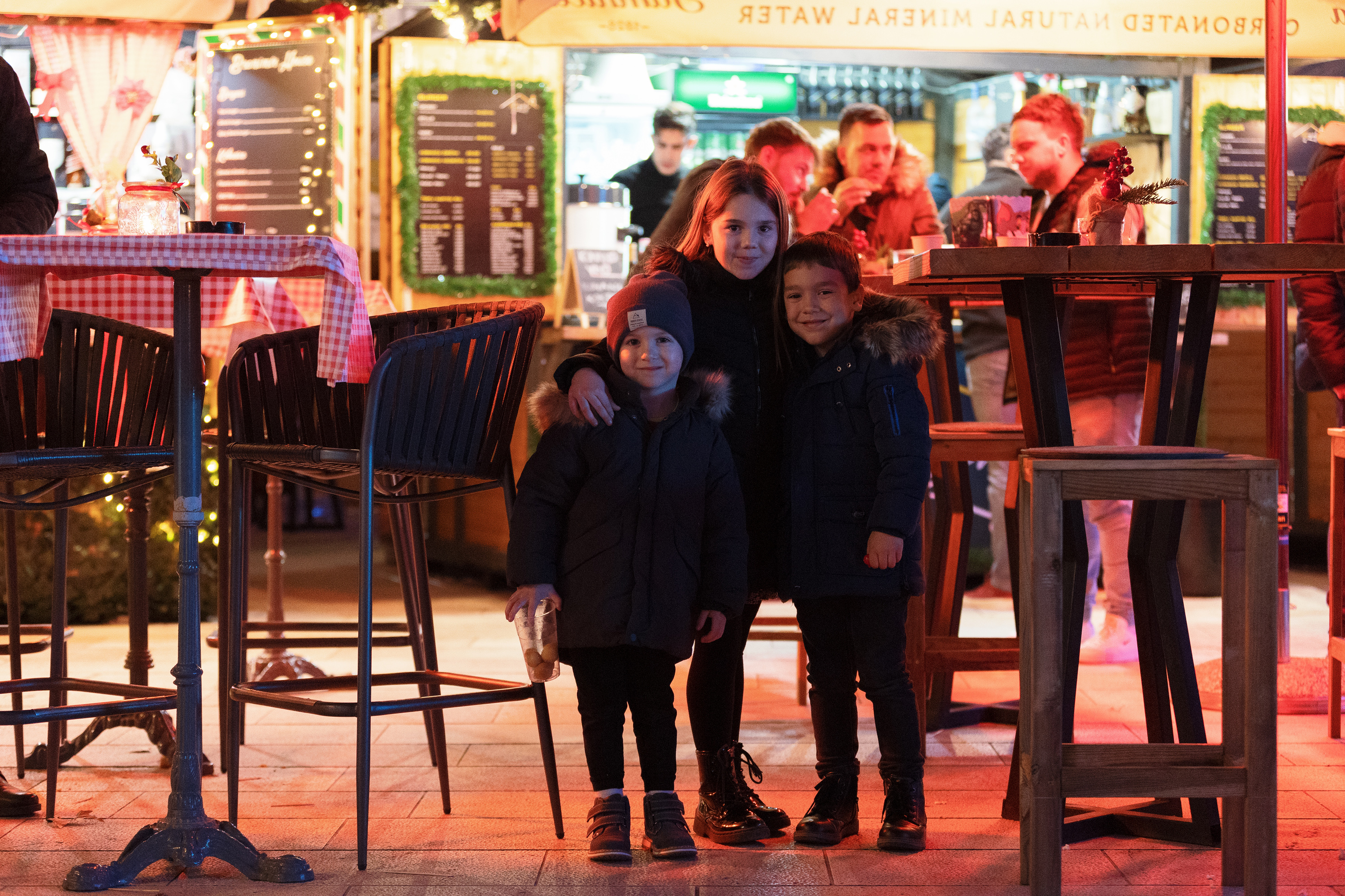 Sveti Nikola i bend Zaratino razveselili i zabavili posjetitelje Sveti Nikola i bend Zaratino razveselili i zabavili posjetitelje