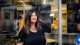 Mak Vejzović otvorio vrata očevog ateljea kroz izložbu “Atelijer” Mak Vejzović otvorio vrata očevog ateljea kroz izložbu “Atelijer”