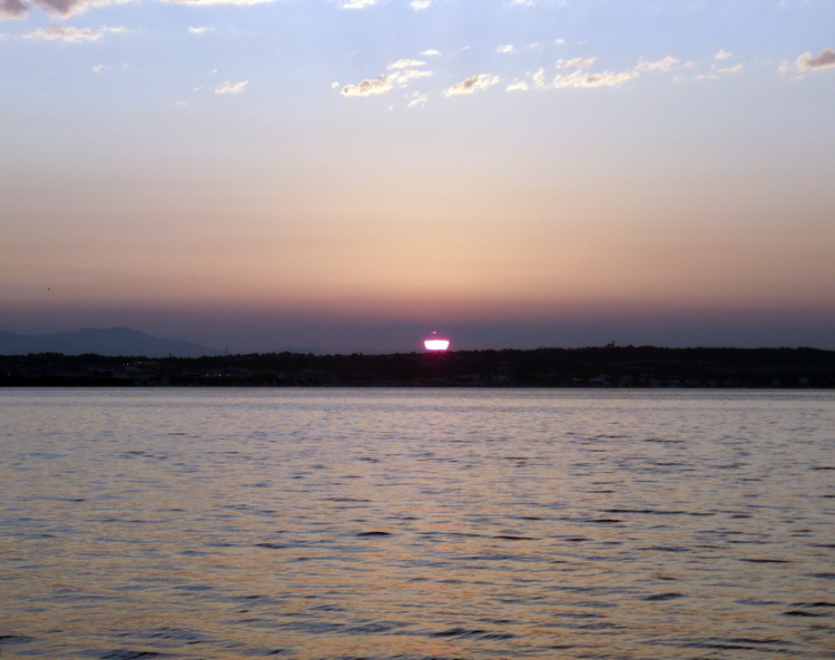 Preko: Svitanje 27. kolovoza 2011, Foto: Jasna Marcelić Preko: Svitanje 27. kolovoza 2011, Foto: Jasna Marcelić