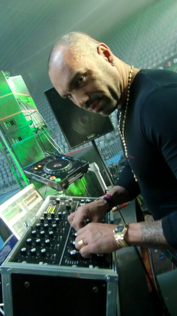 SC Visnjik: Generalna proba doceka 2010. DJ Morales SC Visnjik: Generalna proba doceka 2010. DJ Morales