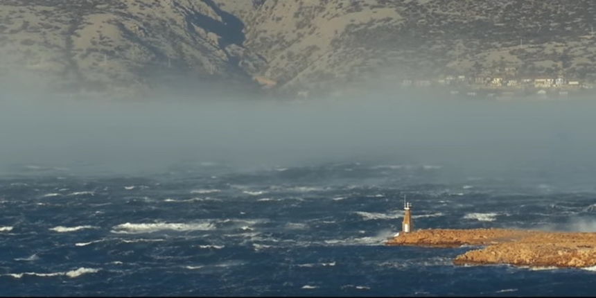 Bura u Velebitskom kanalu. Paški most