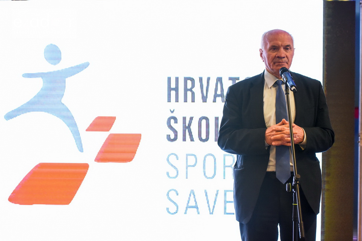 Na Višnjiku održana javna radionica “Zdravstveno usmjerena tjelesna aktivnost učenika” (ZUTA) Na Višnjiku održana javna radionica “Zdravstveno usmjerena tjelesna aktivnost učenika” (ZUTA)