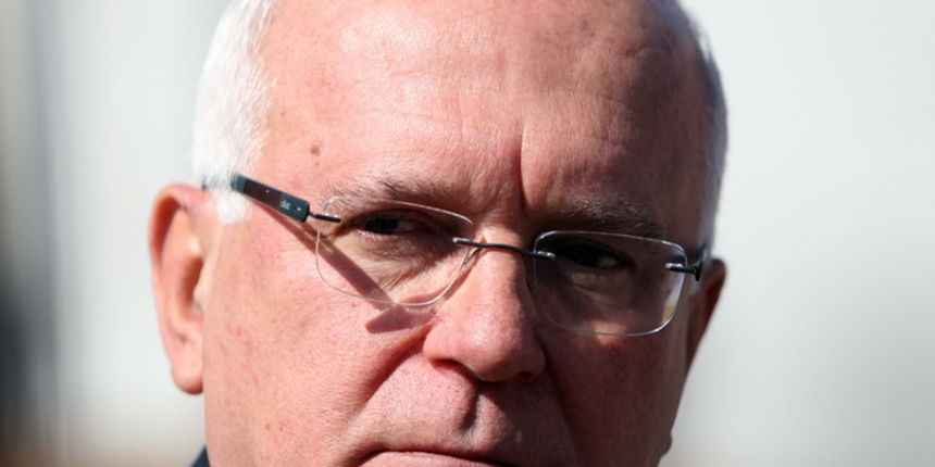 Zadar, 020412.
Jutros je gradonacelnik Zvonimir Vrancic sa dogradonacelnikom Darkom Kasapom u promet pustio novouredjene ulice Domovinskog rata i Benka Benkovica, te novi rotor na krizanju Domovinskog rata i Stjepana Radica.
Na slici: Zvonimir Vrancic.
Fo