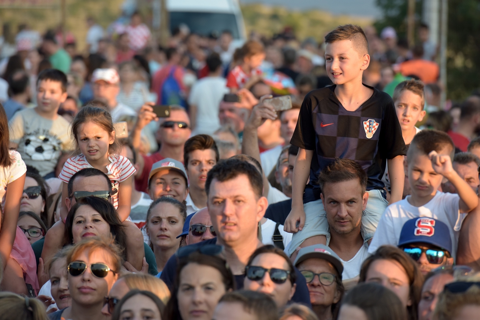 U rodnom Nadinu priređen doček za srebrnog reprezentativca Šimu Vrsaljka