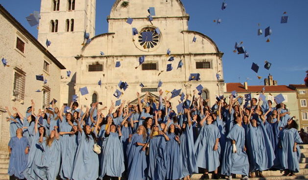 Sveti Donat: Promocija maturanata medicinske