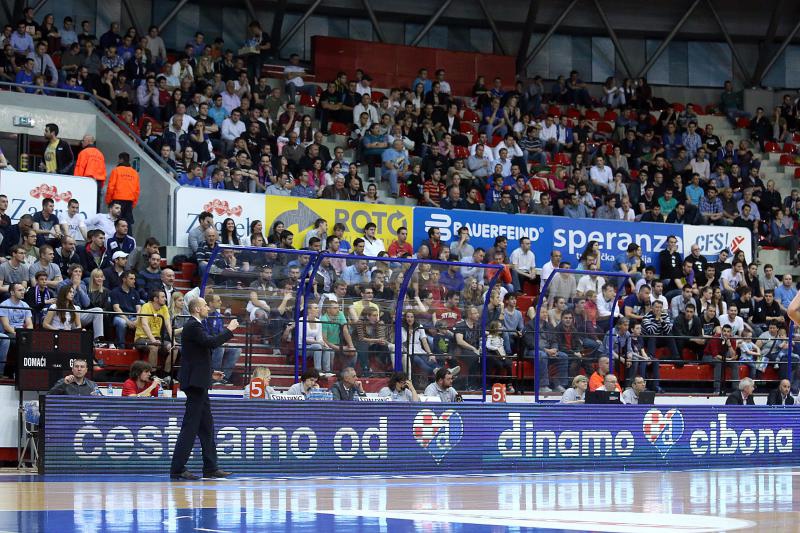 Zagreb – 7. kolo A-1 lige za prvaka, KK Cibona – KK Zadar 82-66. Photo: Goran Stanzl/PIXSELL Zagreb – 7. kolo A-1 lige za prvaka, KK Cibona – KK Zadar 82-66. Photo: Goran Stanzl/PIXSELL