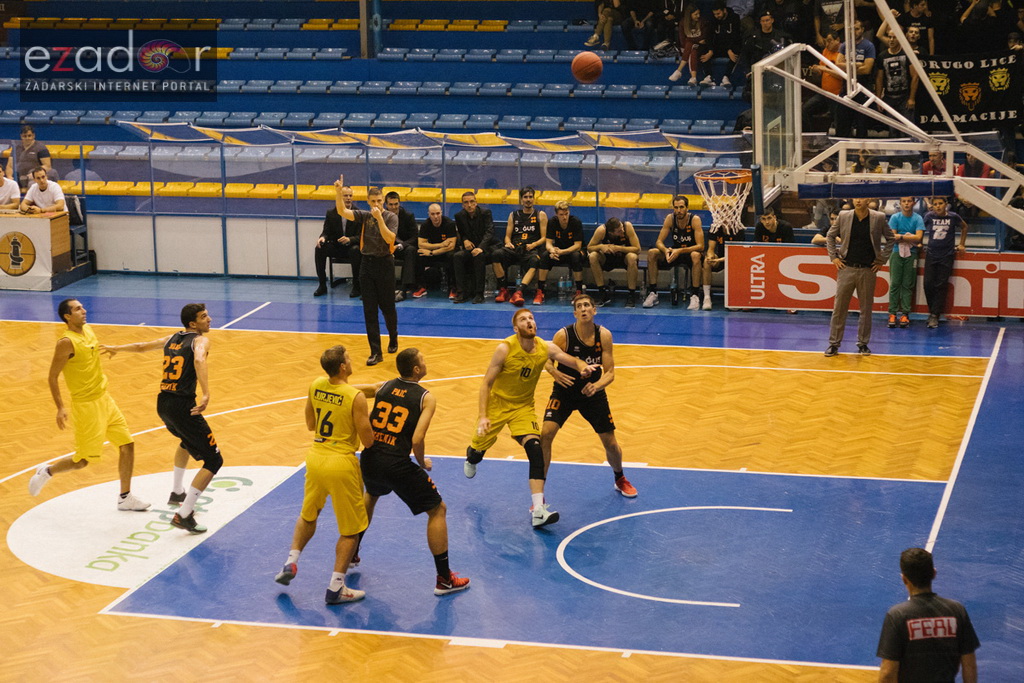 HT Premijer liga, 3. kolo: KK Jazine Arbanasi – GKK Šibenik 36-72 HT Premijer liga, 3. kolo: KK Jazine Arbanasi – GKK Šibenik 36-72