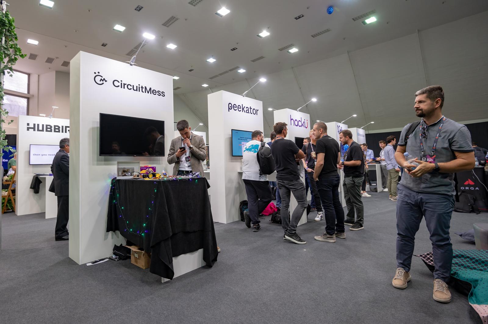 UREĐIVANJE GALERIJE: Međunarodna konferencija Infobip Shift počela na Višnjiku UREĐIVANJE GALERIJE: Međunarodna konferencija Infobip Shift počela na Višnjiku