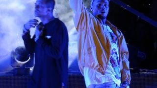 Novalja, Zrce – Koncert Chrisa Browna, koji je trebao biti odrzan na plazi Zrce, zbog jakog vjetra je otkazan te je, umjesto na plazi, Chris Brown koncert odrzao u prepunom klubu Aquarius. Photo: Dalibor Urukalovic/PIXSELL Novalja, Zrce – Koncert Chrisa Browna, koji je trebao biti odrzan na plazi Zrce, zbog jakog vjetra je otkazan te je, umjesto na plazi, Chris Brown koncert odrzao u prepunom klubu Aquarius. Photo: Dalibor Urukalovic/PIXSELL