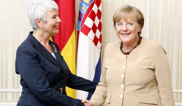 Zagreb, 220811.
Markov trg, Banski dvori.
Na poziv predsjednice Vlade Republike Hrvatske Jadranke Kosor, danas je u posjet Hrvatskoj dosla kancelarka Savezne Republike Njemacke Angela Merkel.
Na slici: Jadranka Kosor i Angela Merkel.
Foto: Goran Mehkek /