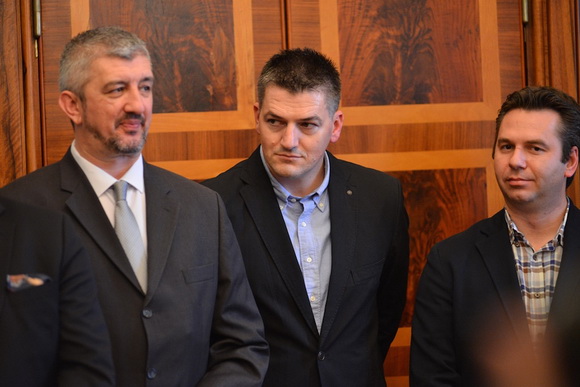 Gradonačelnik Kalmeta primio obitelj Ćosić i sudionike završnice Krešinog Kupa Gradonačelnik Kalmeta primio obitelj Ćosić i sudionike završnice Krešinog Kupa