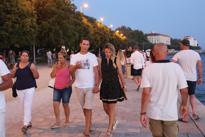 Večernji đir po zadarskoj rivi. Foto: Leo Banić