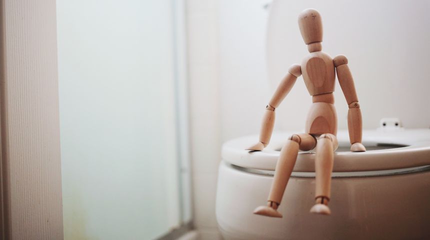 WC, mokrenje WC, mokrenje