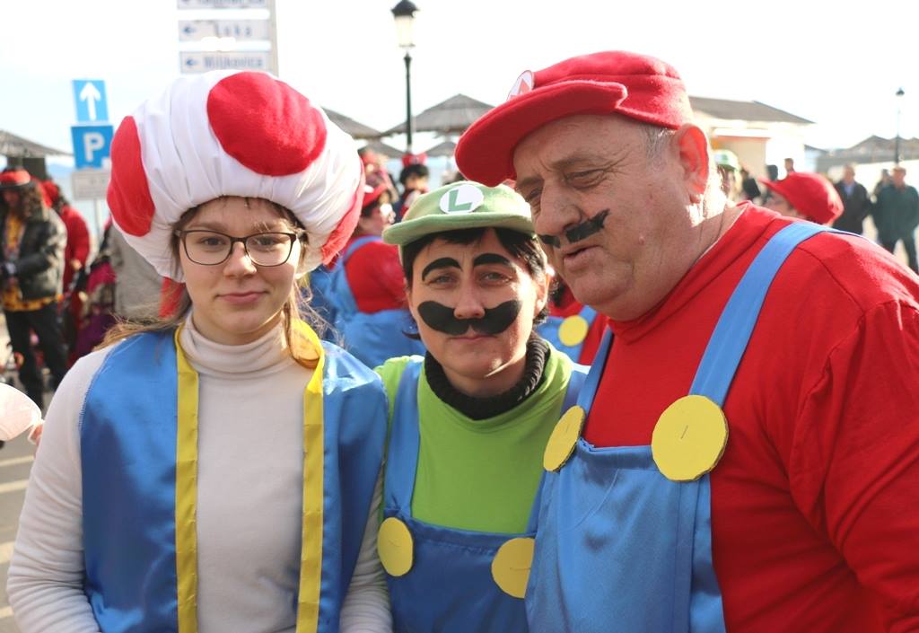 2. Međunarodna karnevalska povorka Virskih maškara