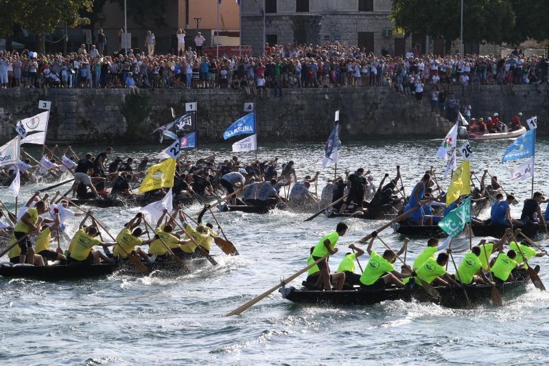 Gusari iz Komina pobjednici Maratona lađa od Metkovića do Ploča