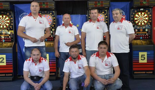 POREČ, 13.6.2015. – Hrvatska muška reprezentacija osvojila je naslov europskog prvaka na EP koje se od 6. do 13. lipnja održava u Sportskoj dvorani Žatika u Poreču. Streloviti su tako nastavili svoju nevjerojatnu dominaciju jer su na posljednjih deve