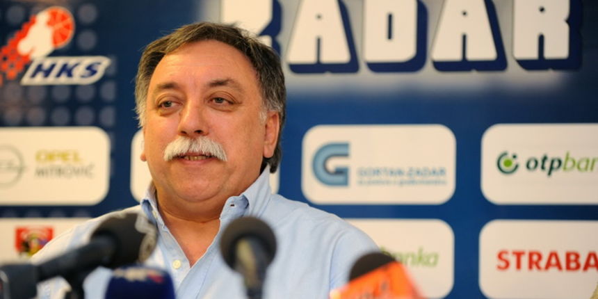 Zadar, 040311. Danas je u press centru u dvorani Kresimir Cosic zadarskoj javnosti predstavljen novi trener Zadra Pino Grdovic. Grdovi Zadar, 040311. Danas je u press centru u dvorani Kresimir Cosic zadarskoj javnosti predstavljen novi trener Zadra Pino Grdovic. Grdovi