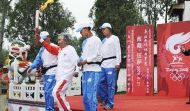 Olimpijska baklja na Tibetu (Foto: AP)