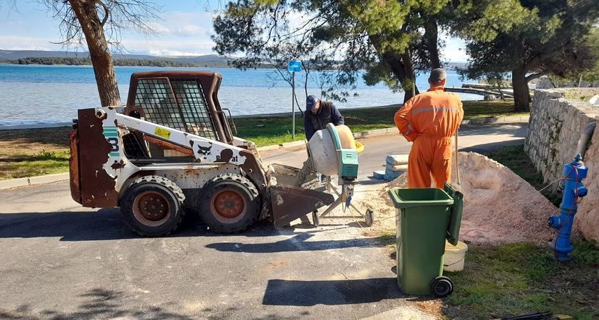 U Općini Pašman postavljena nova LED rasvjeta U Općini Pašman postavljena nova LED rasvjeta