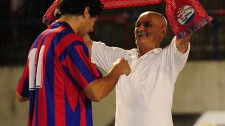 Split, 300611.
17. izdanje malonogometnog turnira Tocida kup odrzava se na betonskom igralistu u Vukovarskoj ulici.Veceras najvise interesa izaziva utakmica izmedju momcadi Hajduk.hr i ekipe Radunica bez zvijezda.Za Hajduk.hr se ocekuje da igraju predsje Split, 300611.
17. izdanje malonogometnog turnira Tocida kup odrzava se na betonskom igralistu u Vukovarskoj ulici.Veceras najvise interesa izaziva utakmica izmedju momcadi Hajduk.hr i ekipe Radunica bez zvijezda.Za Hajduk.hr se ocekuje da igraju predsje