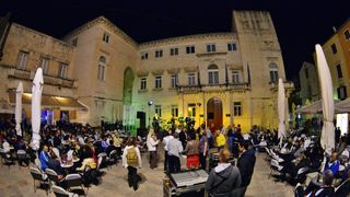 FIMBA After party na Narodnom trgu uz bend Songbusters FIMBA After party na Narodnom trgu uz bend Songbusters