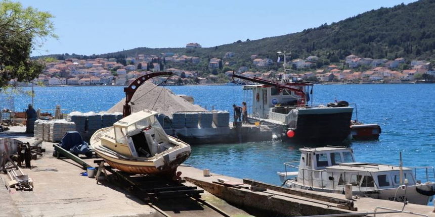 Ošljak: radovi na glavnom gatu