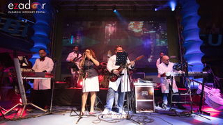 Ludnica u Saturnusu: Najbolji doček u svemiru i šire Ludnica u Saturnusu: Najbolji doček u svemiru i šire