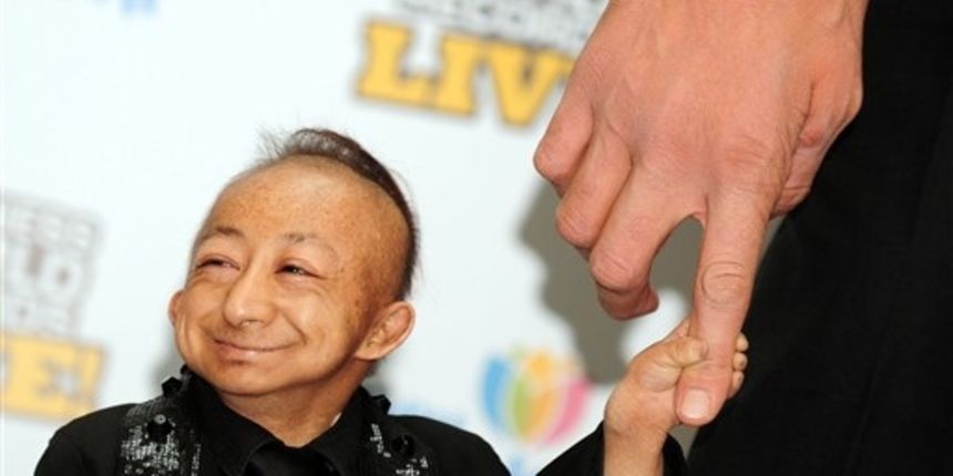 Najviši i najniži čovjek na svijetu (Index.hr) Najviši i najniži čovjek na svijetu (Index.hr)