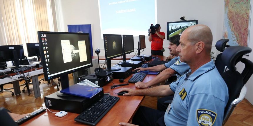 U sjedištu PU zadarske otvoren Stožer za provedbu mjera sigurnosti u turističkoj sezoni U sjedištu PU zadarske otvoren Stožer za provedbu mjera sigurnosti u turističkoj sezoni