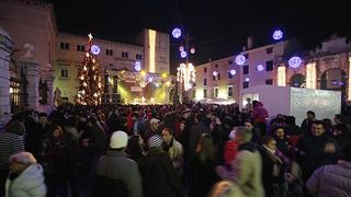 Doček Nove 2009. na Narodnom trgu (foto: Marin Gospić)