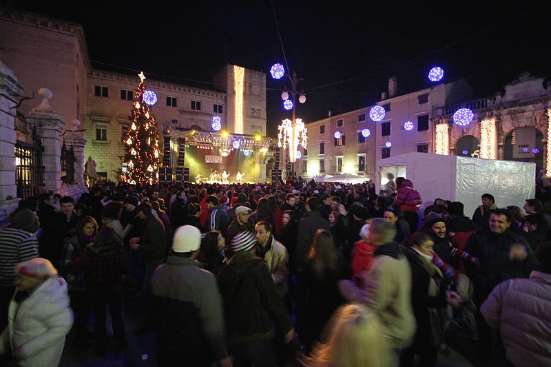 Doček Nove 2009. na Narodnom trgu (foto: Marin Gospić)