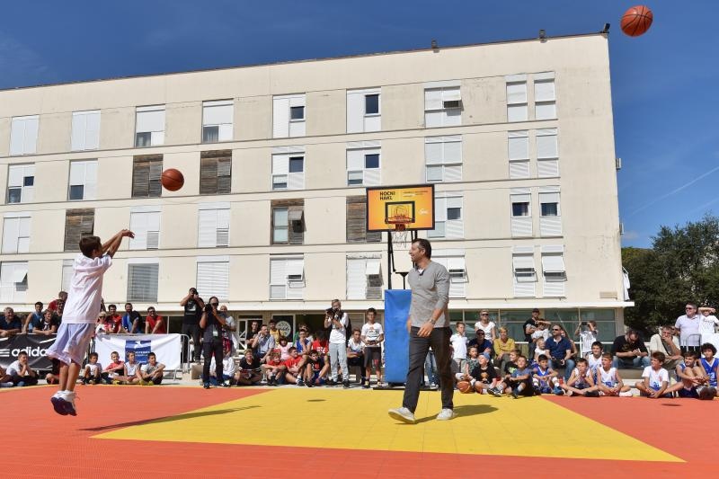 Kid’s Day na Forumu: Vassilis Spanoulis s klincima zaigrao basket 3na3, Foto: Dino Stanin/PIXSELL