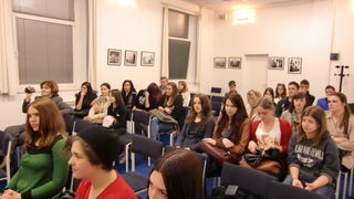 “Igrajmo se”: Olovka piše srcem, foto: I. Pejkovic “Igrajmo se”: Olovka piše srcem, foto: I. Pejkovic