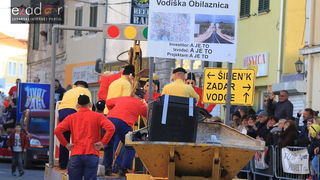 Maškarana povorka Velike Bake u Murteru