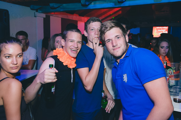 Turanjska fešta u Menfisto baru, 16.7.2015. (foto: Ivan Toman) Turanjska fešta u Menfisto baru, 16.7.2015. (foto: Ivan Toman)