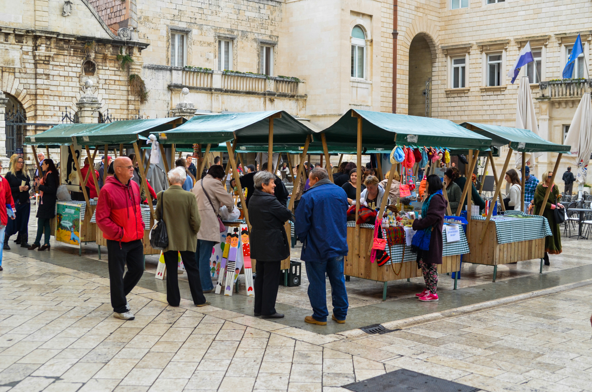 Narodni trg: Sajam udruga, foto: Marin Pitton Narodni trg: Sajam udruga, foto: Marin Pitton