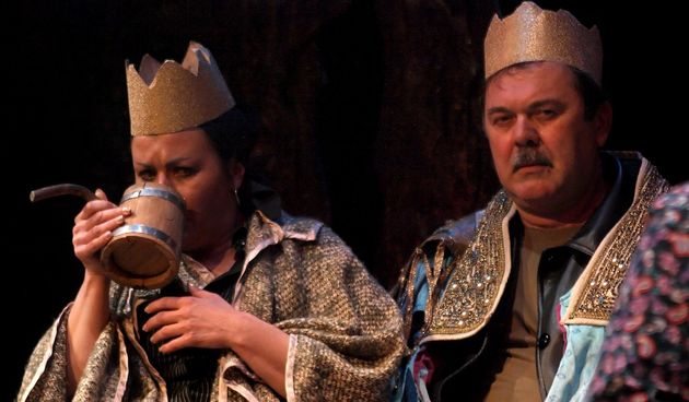 Predstava Hamleta u selu Mrduša Donja