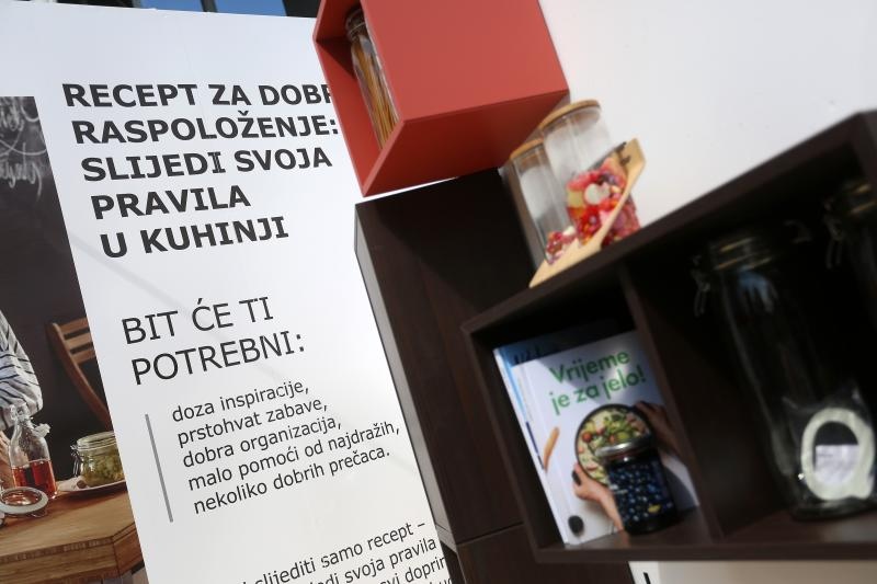 Zagreb: Robna kuća Ikea ispred Avenue Malla predstavila novi katalog