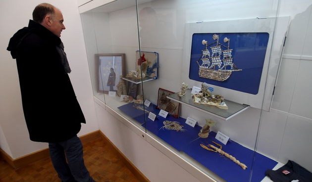 Zadar, 180313. 
U Muzeju antickog stakla organizirana je izlozba suvenira Zadarske zupanije 2013, u sklopu 3. Festivala suvenira Zadarske zupanije kojeg organizira Udruga inovatora Zadarske zupanije.
Izlozba je natjecajnog karaktera. 
Na fotografiji: deta