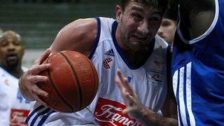 Zagreb, 150512.KC Drazen Petrovic, Savska cesta.Prva utakmica polufinala PH za kosarkase Cibona – Zadar.Na fotografija: Goran Suton.Foto: Ronald Gorsic / CROPIX Zagreb, 150512.KC Drazen Petrovic, Savska cesta.Prva utakmica polufinala PH za kosarkase Cibona – Zadar.Na fotografija: Goran Suton.Foto: Ronald Gorsic / CROPIX