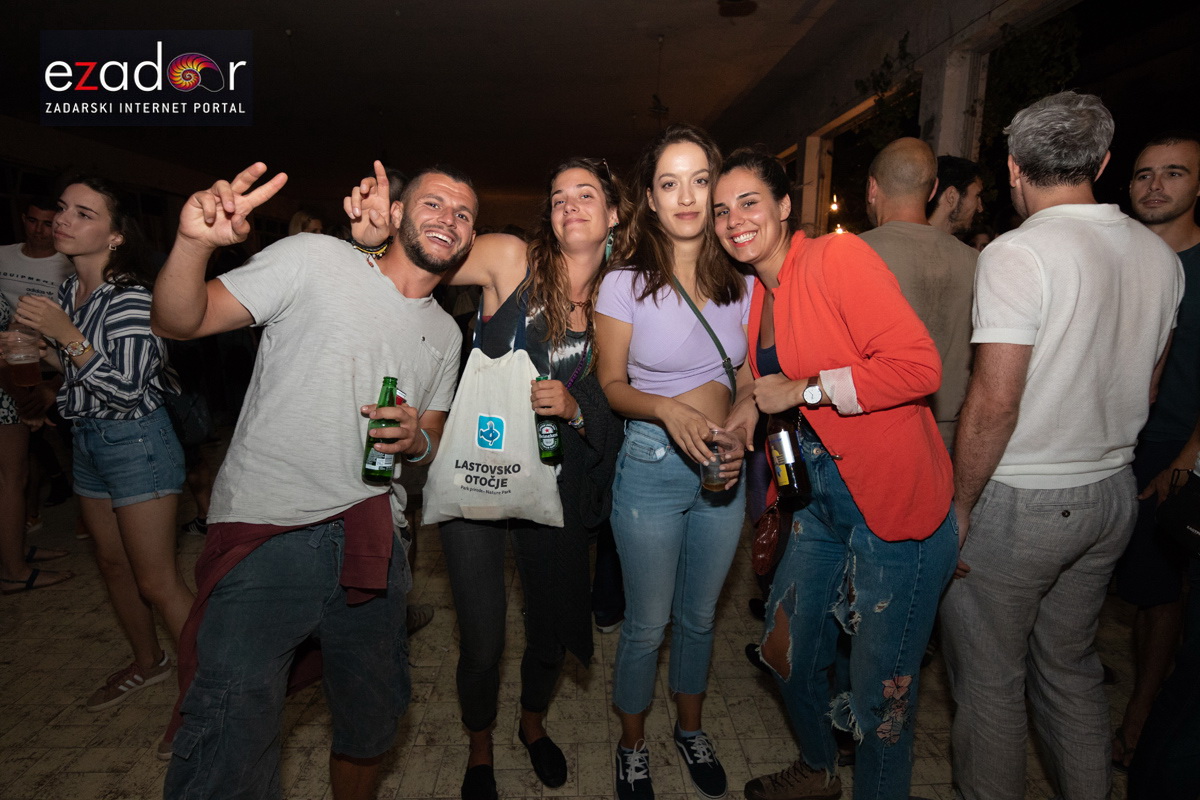 KvartArt 2018.: Art buvljak & koncert Nipplepeoplea