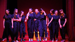 Igrajmo se: Zabranjeno mlađima od 15 strana A