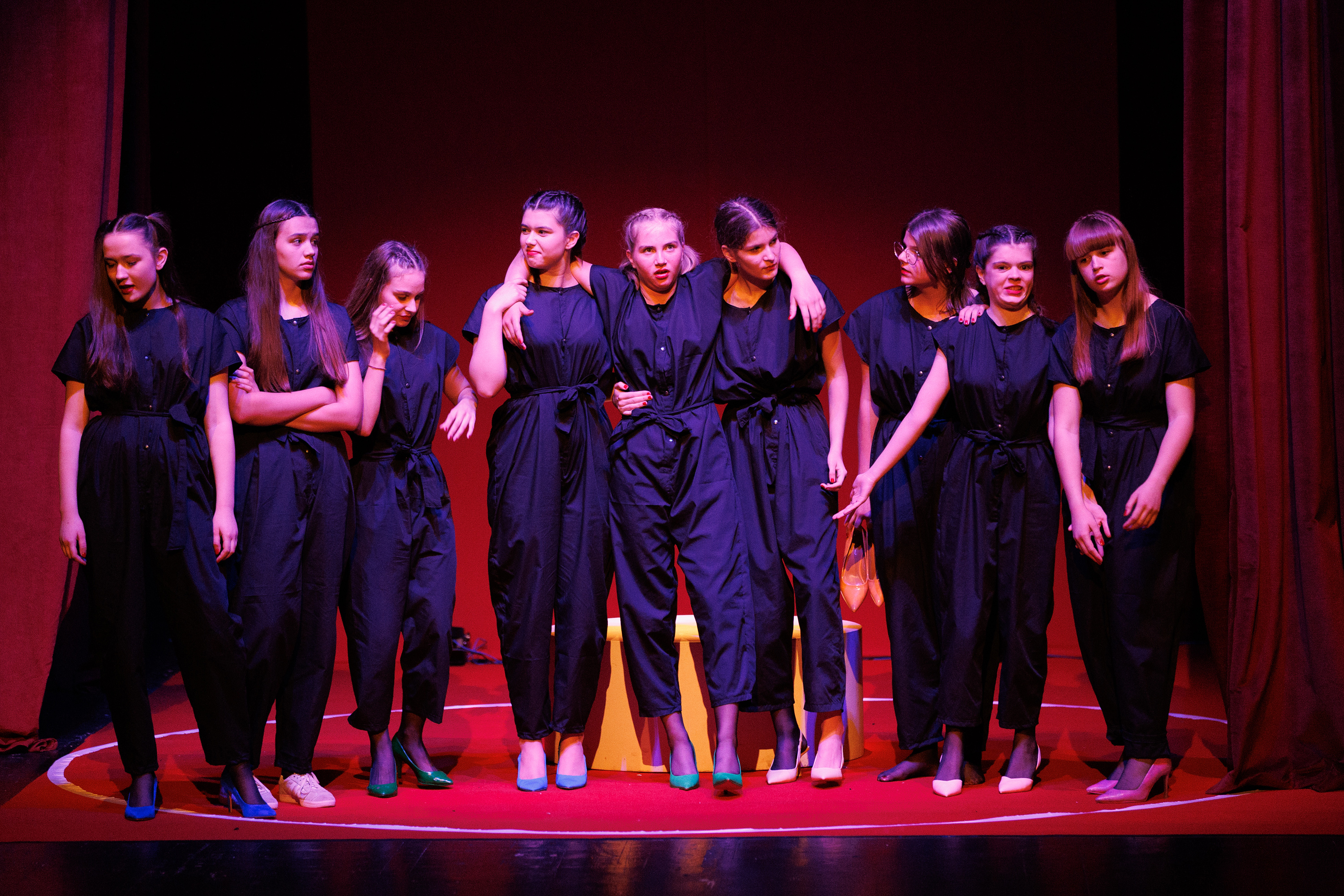 Igrajmo se: Zabranjeno mlađima od 15 strana A