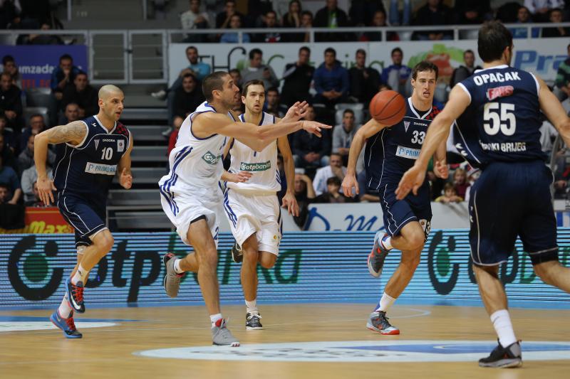 Dvorana Kresimira Cosica, Zadar – ABA liga, 10. kolo, KK Zadar – HKK Siroki 77-69. Photo: Filip Brala/PIXSELL Dvorana Kresimira Cosica, Zadar – ABA liga, 10. kolo, KK Zadar – HKK Siroki 77-69. Photo: Filip Brala/PIXSELL